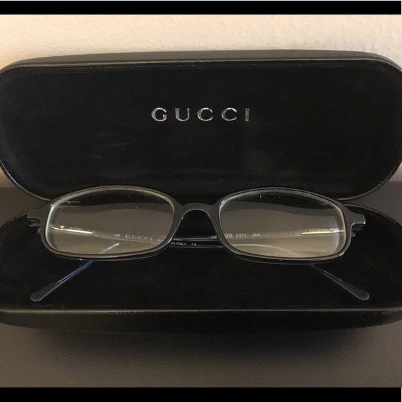 Authentic GUCCI black prescription glasses w/case! - Picture 1 of 8